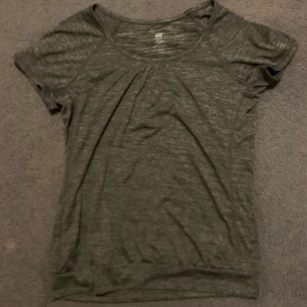 H&M Athletic T-Shirt